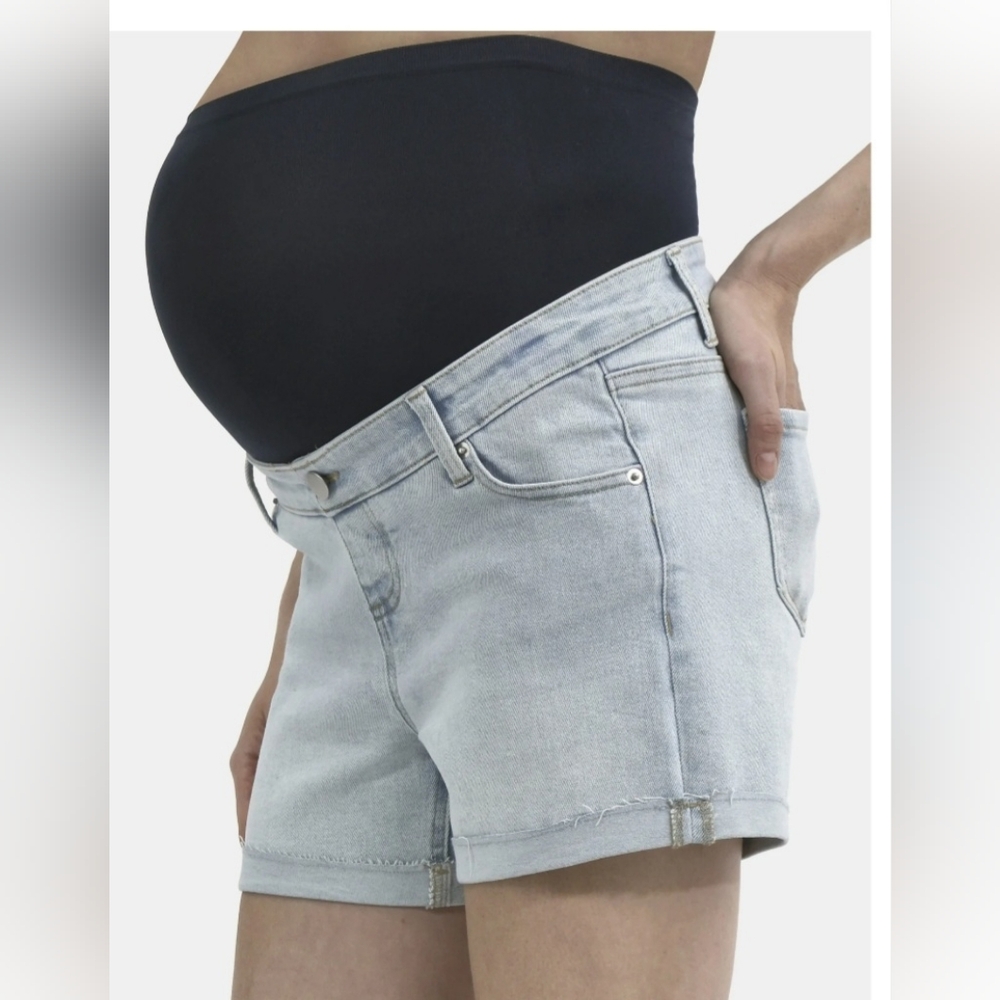 New Women's Maternity Roll Cuff Shorts size large denim jeans shorts light wash